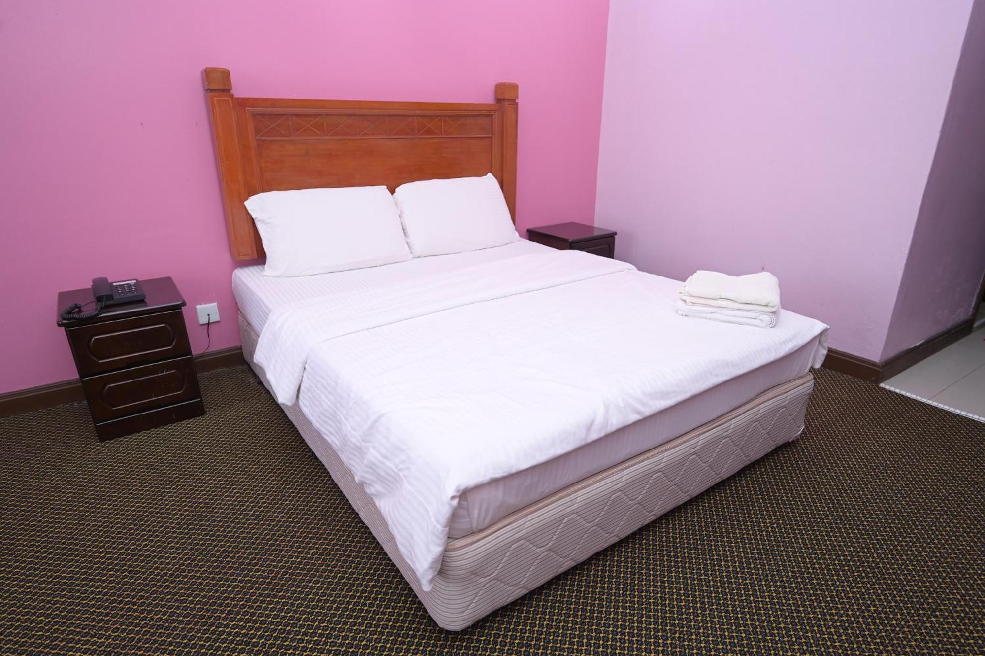 Kesedar Hotel Travel & Tours Sdn Bhd Gua Musang Kültér fotó