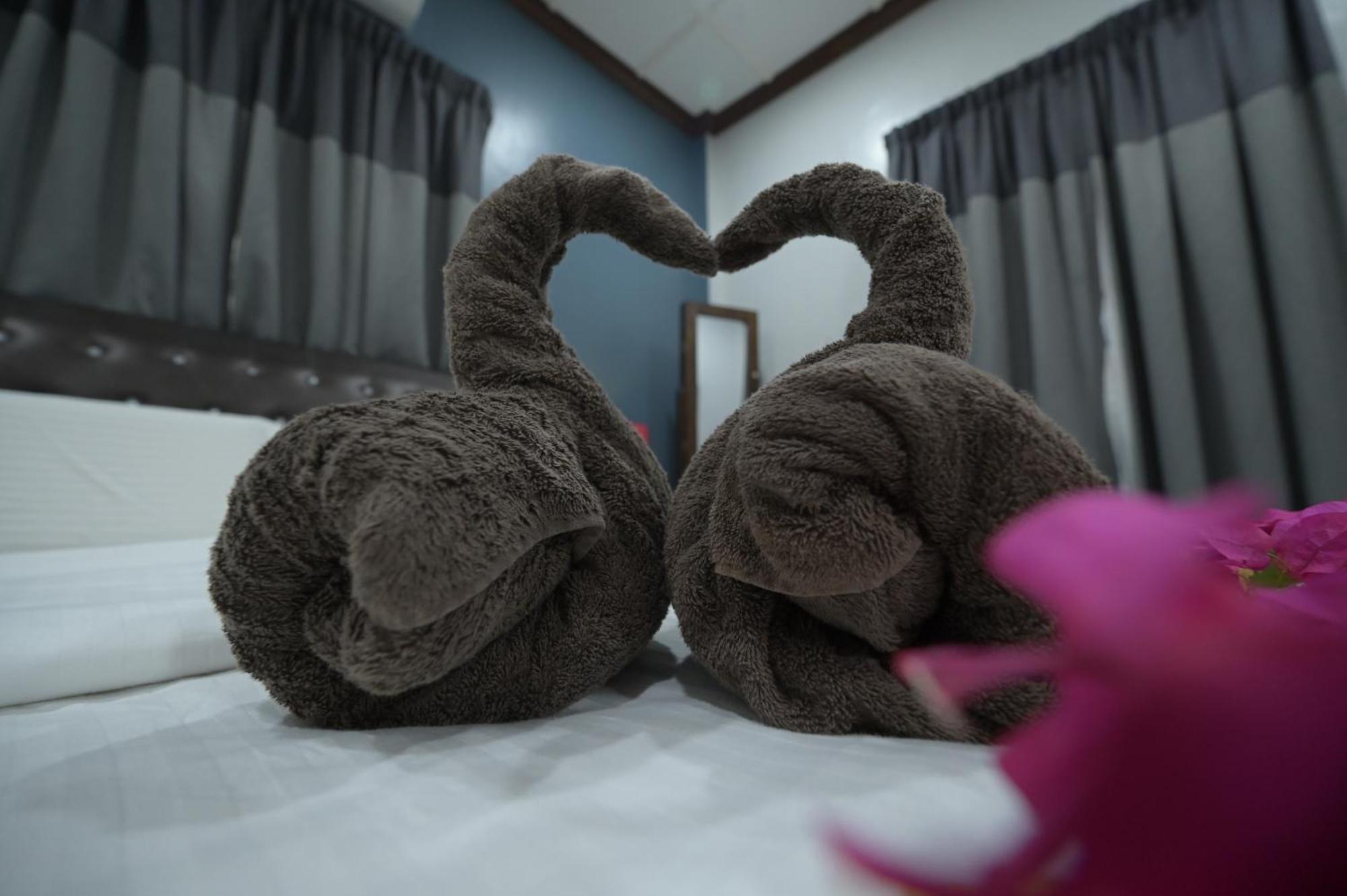 Kesedar Hotel Travel & Tours Sdn Bhd Gua Musang Kültér fotó